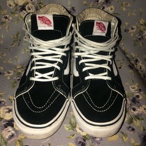 **LIKE NEW** Vans SK8 Hi